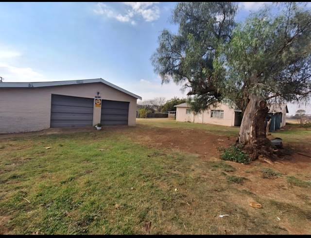3 BEDROOM HOUSE FOR SALE IN RENSBURG